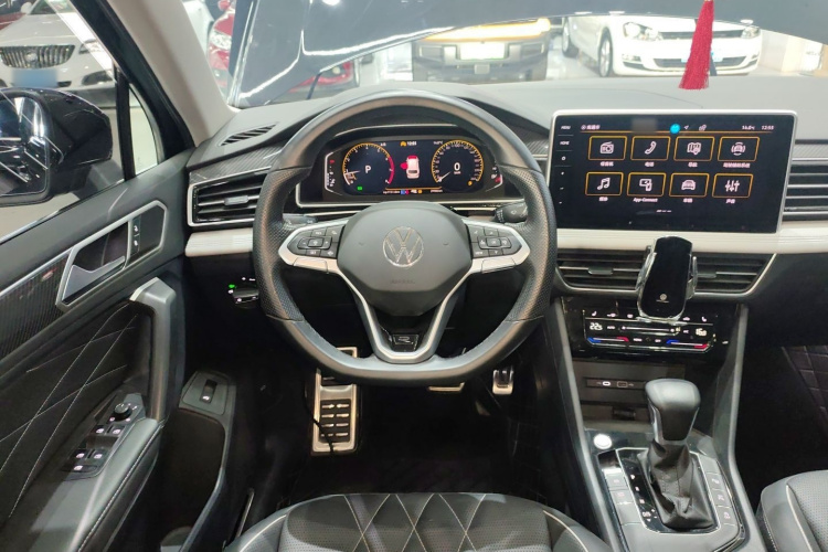 大众 途观L 2024款 330TSI 自动两驱R-Line越享版局部细节13