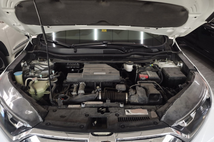 本田CR-V 2019款 240TURBO CVT两驱风尚版 国VI机舱底盘24