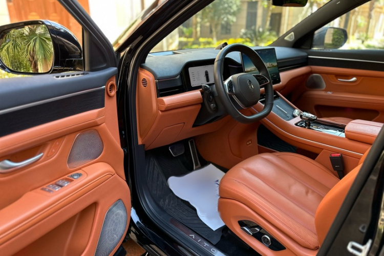 鸿蒙智行 问界M7 2024款 1.5T 智驾四驱Ultra版 5座中控内饰7005