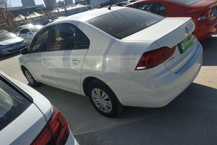 大众 桑塔纳 2019款 1.5L 手动风尚版 国VI车身外观4