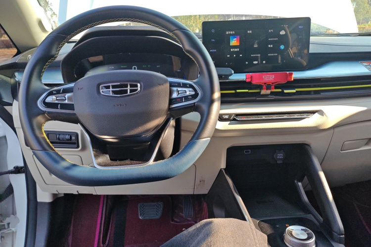 吉利几何 EX3 功夫牛 2021款 坚强牛牛中控内饰7002