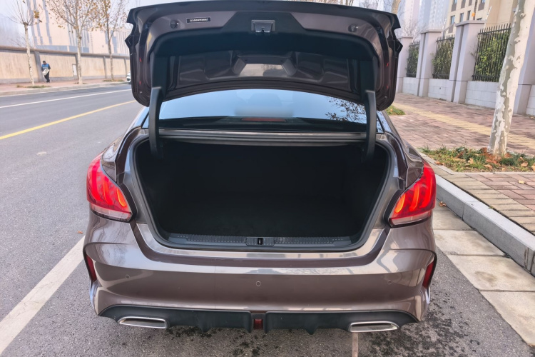 名爵 MG5 2023款 180DVVT CVT豪华版局部细节23