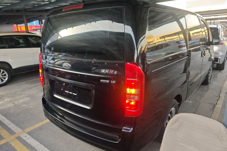 江淮瑞风 瑞风M3 2019款 PLUS 创客版 1.8L 豪华型车身外观7