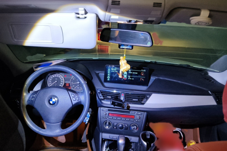 宝马X1 2013款 sDrive18i 时尚型中控内饰7002