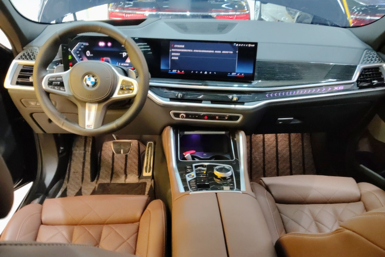 宝马X6 2023款 xDrive40i 尊享型 M运动套装中控内饰7002