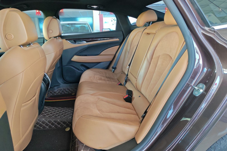 别克 君越 2016款 20T 豪华型中控内饰7004