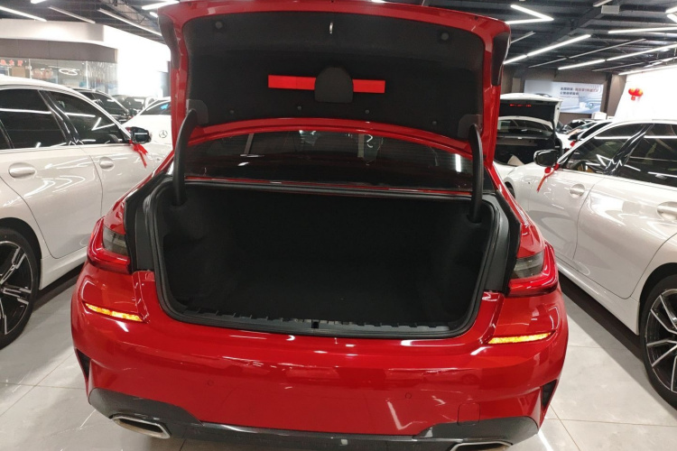 宝马3系 2021款 改款二 325Li M运动套装机舱底盘23