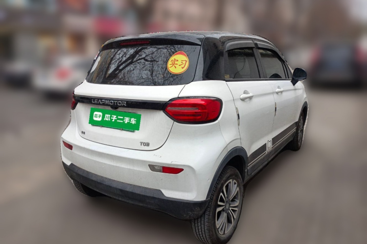 零跑汽车 零跑T03 2020款 400豪华版车身外观7