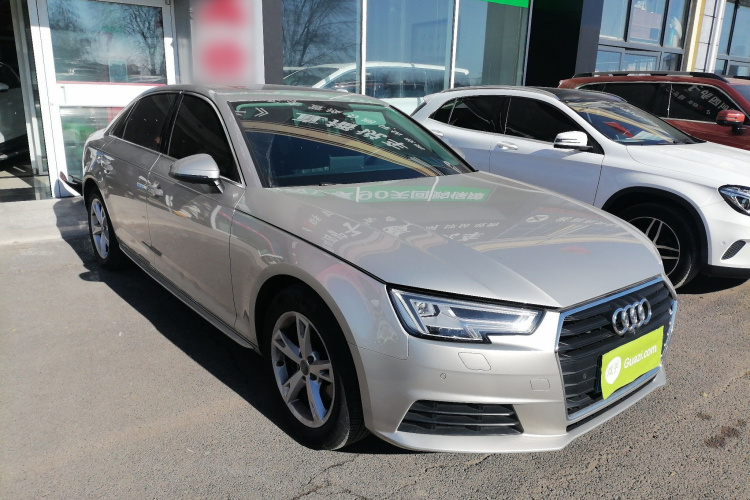 奥迪A4L 2017款 40 TFSI 时尚型车身外观3