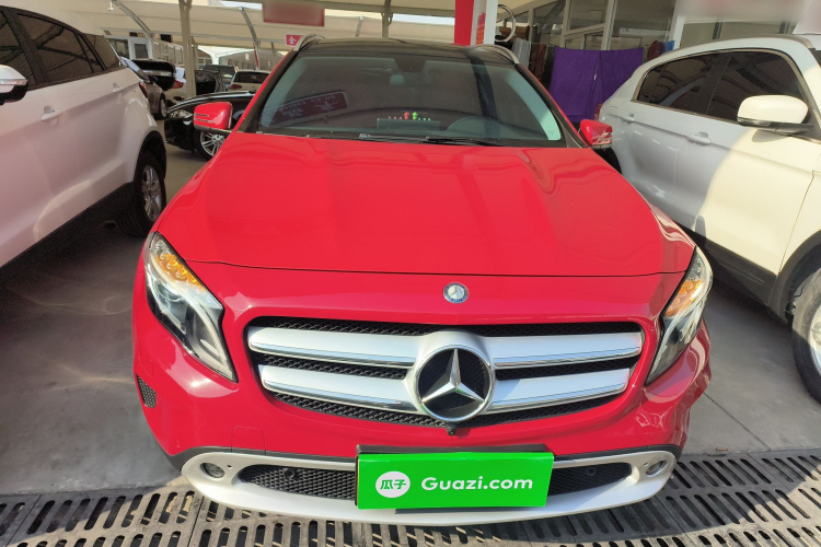 奔驰GLA 2015款 GLA 200 时尚型车身外观2