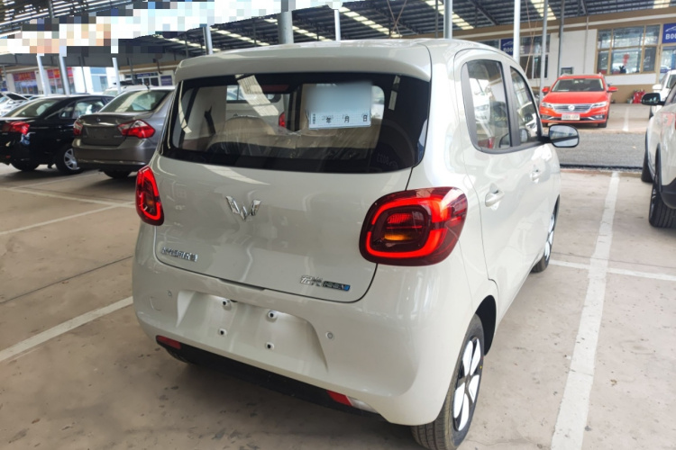 五菱汽车 宏光MINIEV 2025款 四门版 进阶款车身外观7