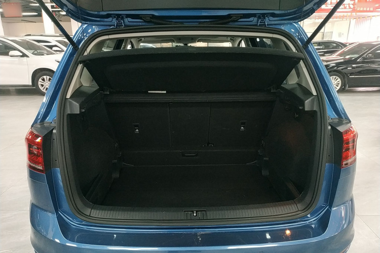 大众 高尔夫·嘉旅 2019款 280TSI 自动好奇型 国VI局部细节23