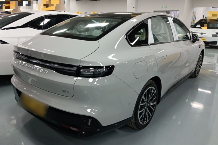 零跑汽车 零跑B01 2025款 550悦享版车身外观6005