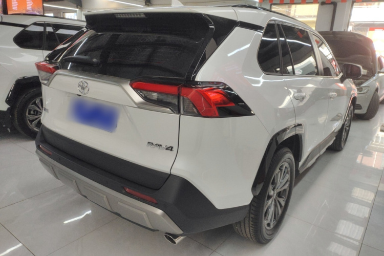 丰田 RAV4荣放 2024款 2.0L CVT两驱风尚Plus版车身外观7
