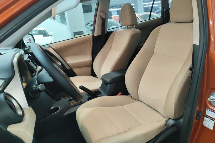 丰田 RAV4荣放 2013款 2.0L CVT四驱风尚版中控内饰19