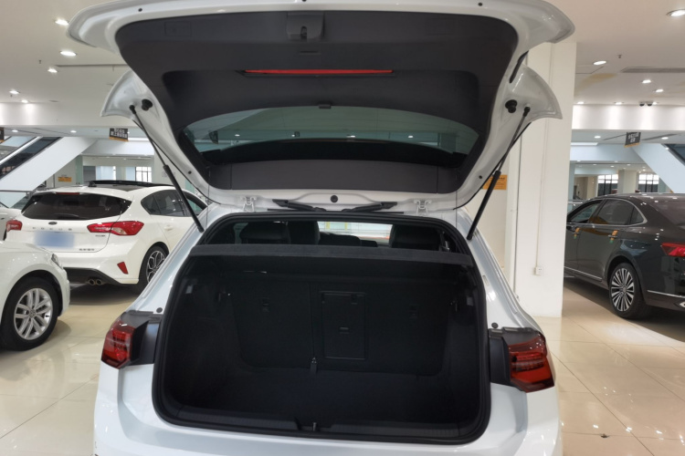 大众 高尔夫 2023款 改款 280TSI DSG R-Line局部细节23