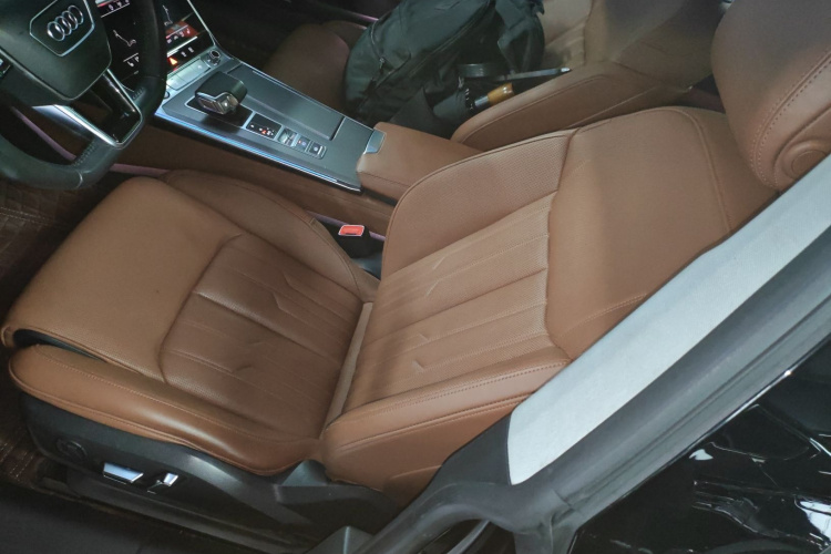 奥迪A7 2019款 55 TFSI quattro 动感型局部细节19