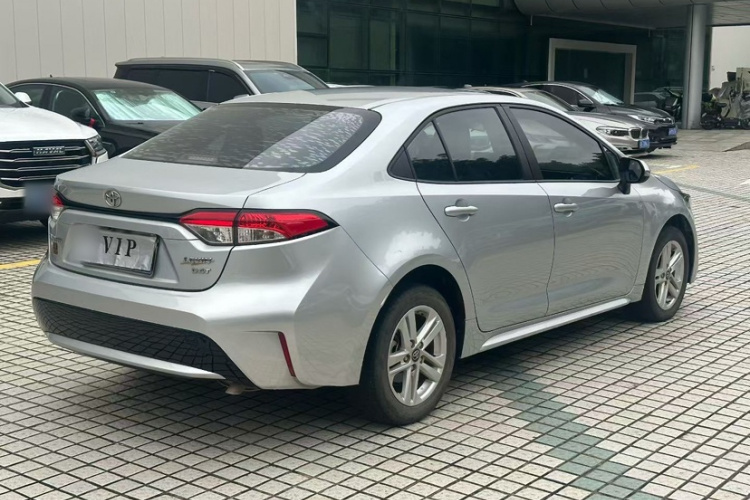 丰田 雷凌 2021款 185T CVT豪华版车身外观6004