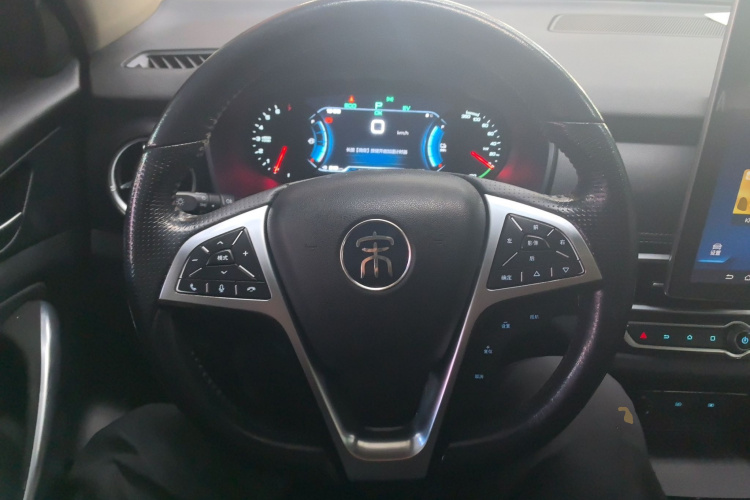 比亚迪 宋新能源 2019款 宋DM 1.5TID 智联锐耀型中控内饰13