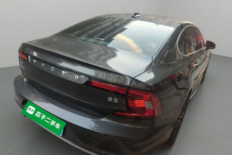 沃尔沃S90 2022款 B5 智远豪华版车身外观7