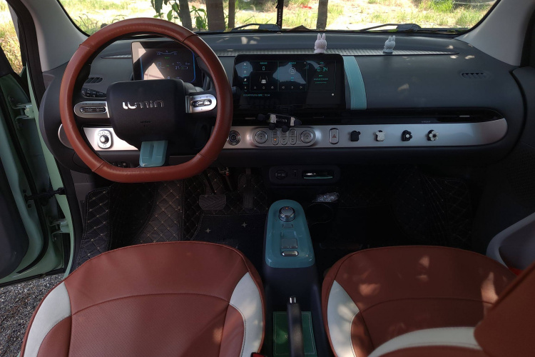 长安Lumin 2022款 210km 香甜款中控内饰7002