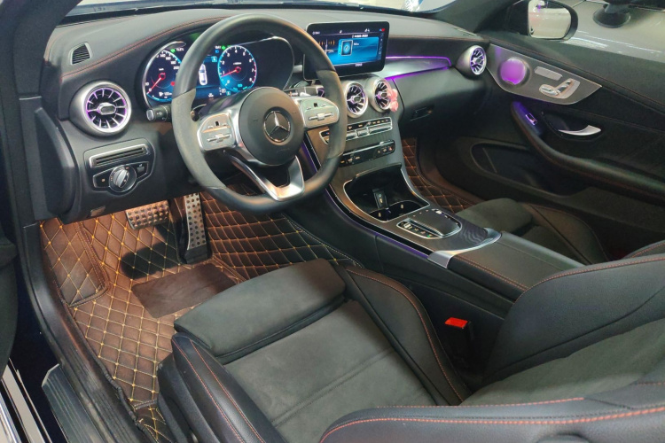 奔驰C级(进口) 2023款 C 260 轿跑车中控内饰7002