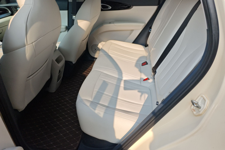 吉利银河 星愿 2025款 UP 410km 探索版中控内饰21