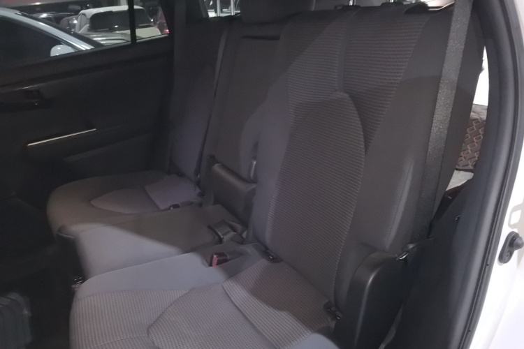 丰田 皇冠陆放 2021款  2.5L HEV两驱进取版中控内饰21