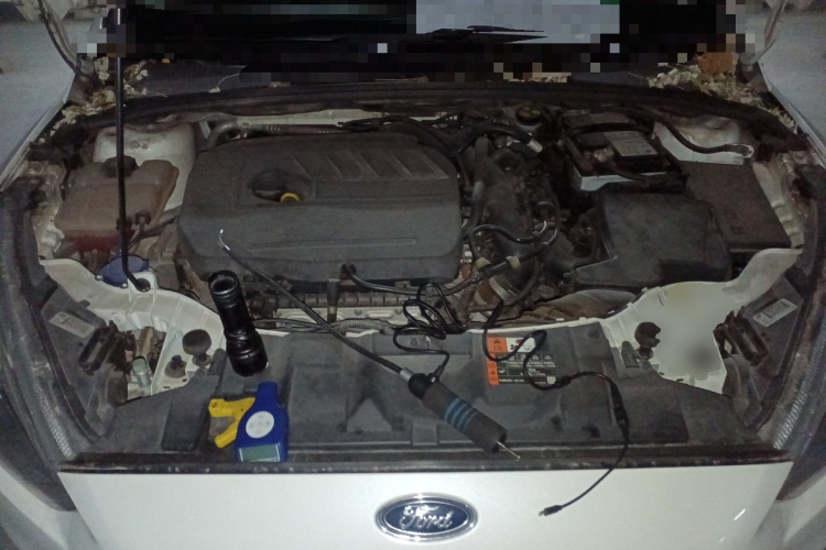 福特 福克斯 2018款 两厢经典 EcoBoost 180 自动运动型局部细节24