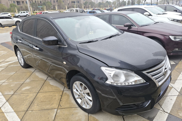 日产 轩逸 2012款 1.6XL 手动豪华版车身外观3