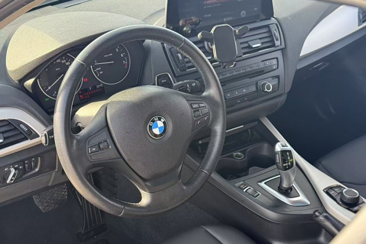 宝马1系(进口) 2013款 改款 116i 都市型车身外观6010