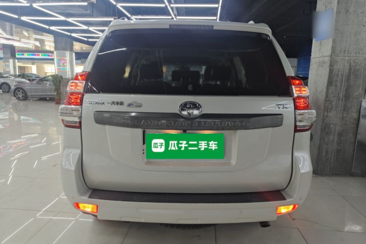 丰田 普拉多 2015款 2.7L 自动标准版车身外观6