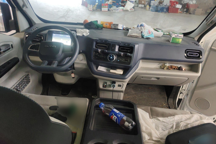 SRM鑫源新能源E3L 2025款 宁德41.86Kwh 305KM 实用型客车中控内饰12
