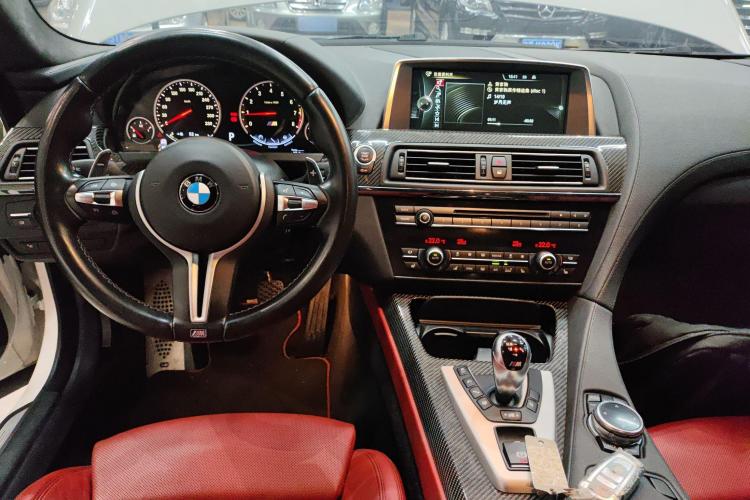 宝马M6 2013款 M6 Gran Coupe中控内饰12