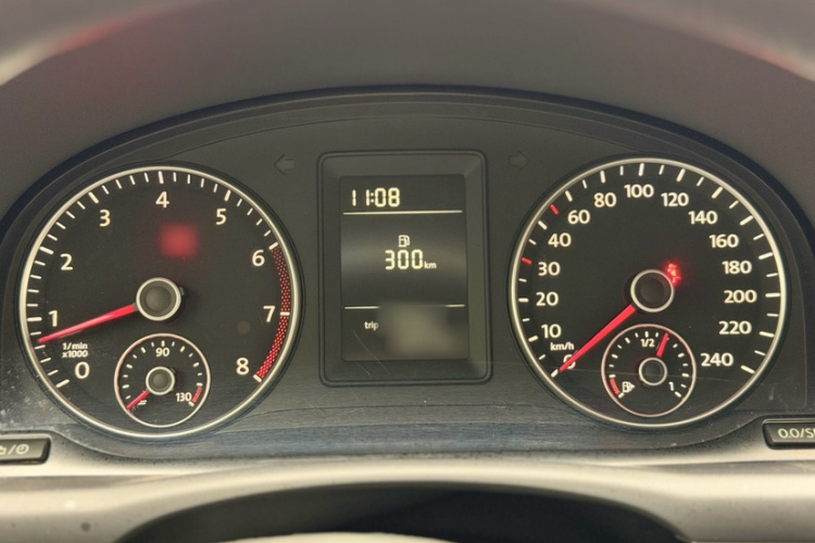 大众 途安 2013款 1.4T 手动风尚版5座中控内饰7005