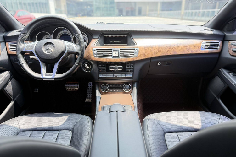 奔驰CLS 2013款 CLS 350 猎装时尚型中控内饰7001