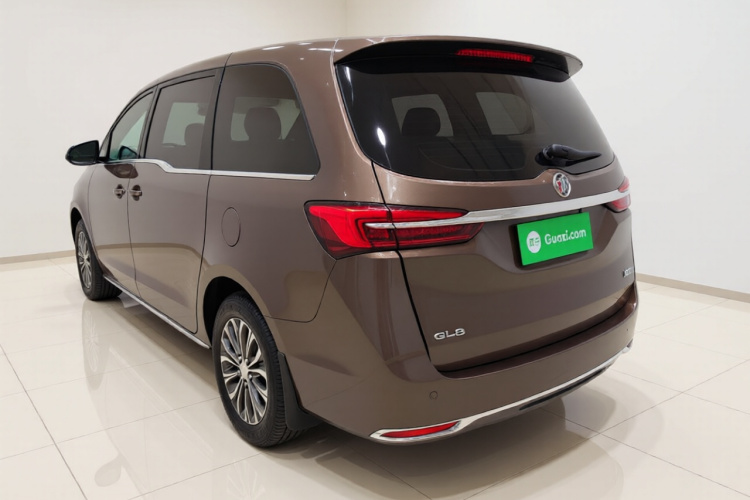 别克GL8 2023款 陆上公务舱 舒适型车身外观5