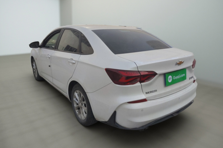 雪佛兰 科鲁泽 2024款 1.5L 双离合悦享版车身外观5