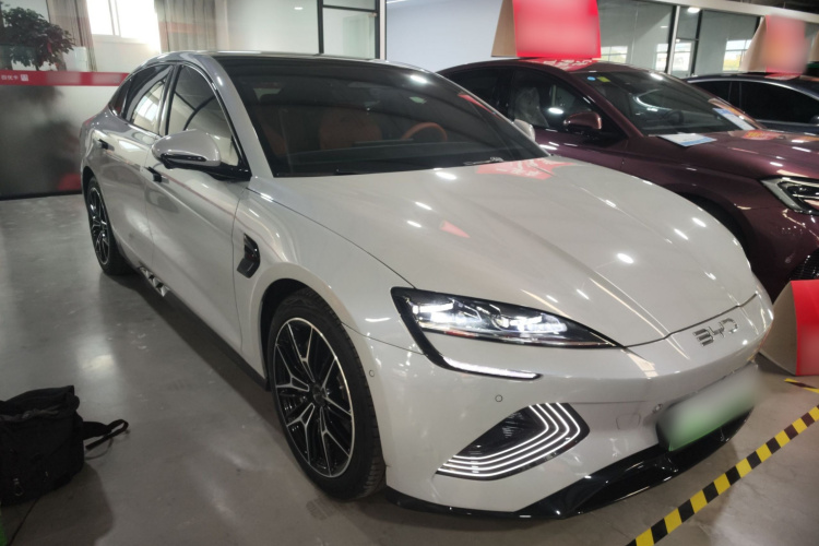 比亚迪 海豹 2025款 650智驾版车身外观6002