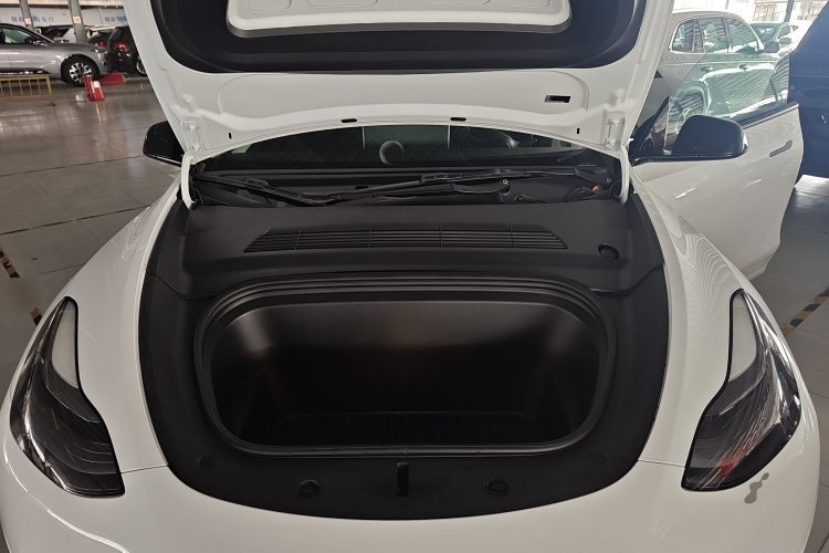 特斯拉 Model Y 2022款 改款 后轮驱动版局部细节24