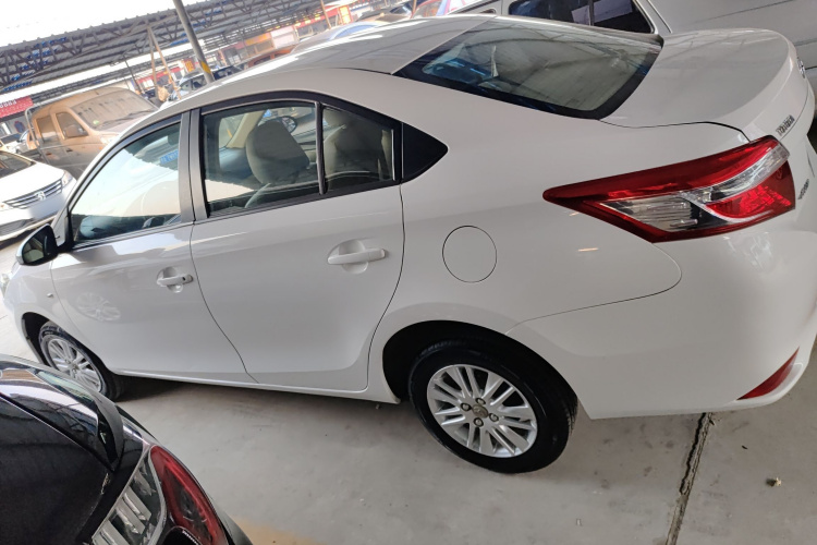 丰田 威驰 2014款 1.3L 手动型尚版车身外观4