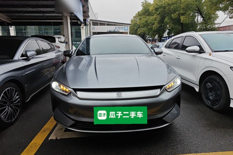 比亚迪 秦PLUS 2023款 冠军版 EV 510KM超越型车身外观2