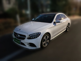 奔驰C级 2020款 改款 C 260 L 运动版