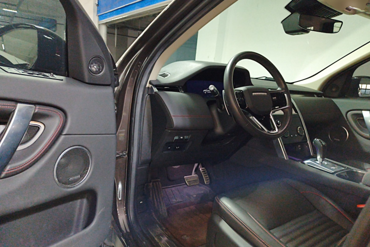 路虎 发现运动版 2022款 249PS 大都会版 5座中控内饰20