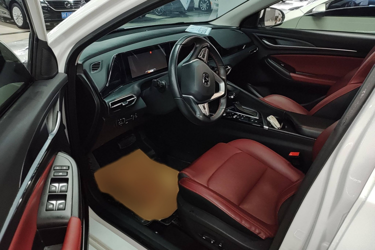 长安 逸动 2020款 PLUS 蓝鲸NE 1.4T GDI DCT旗舰型局部细节13