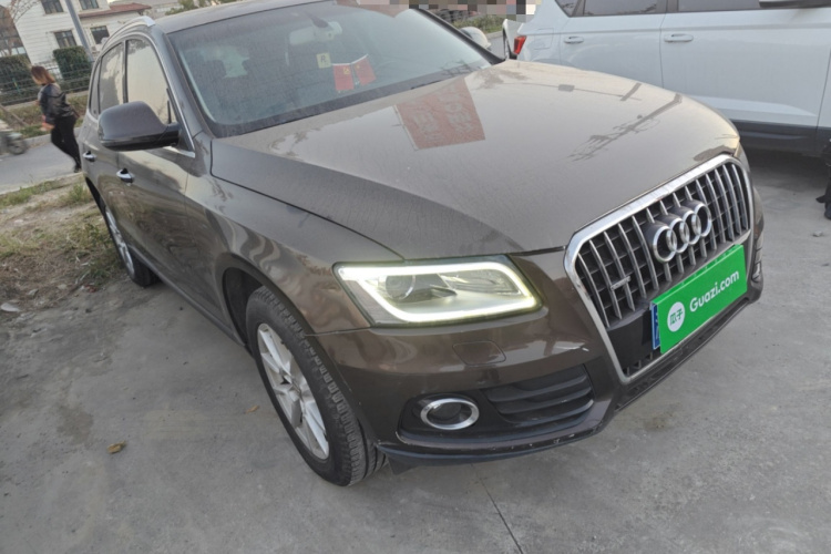 奥迪Q5 2016款 40 TFSI 进取型车身外观3