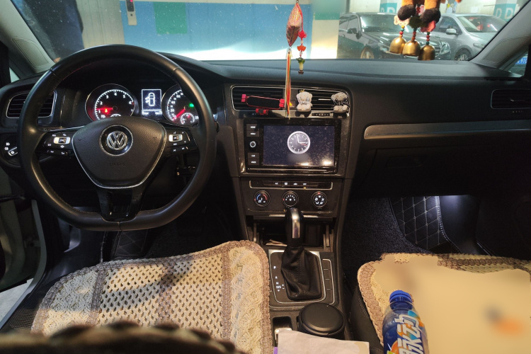 大众 高尔夫 2019款 1.6L 自动舒适型 国V中控内饰12