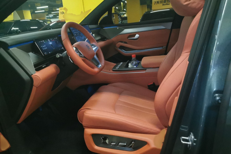 比亚迪 唐L 2025款 DM 200KM四驱激光雷达旗舰型局部细节19
