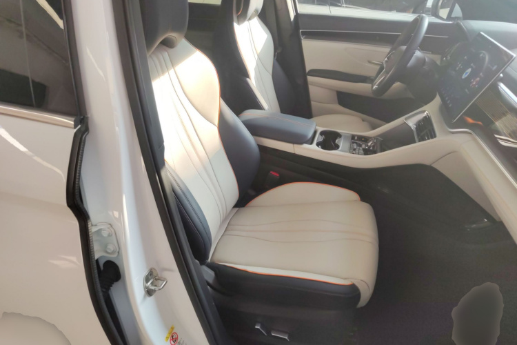 比亚迪 宋PLUS新能源 2023款 冠军版 EV 605KM 旗舰PLUS局部细节41