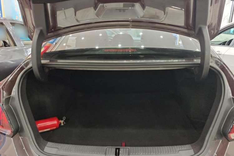 名爵 MG5 2021款 300TGI DCT青奢豪享版机舱底盘23